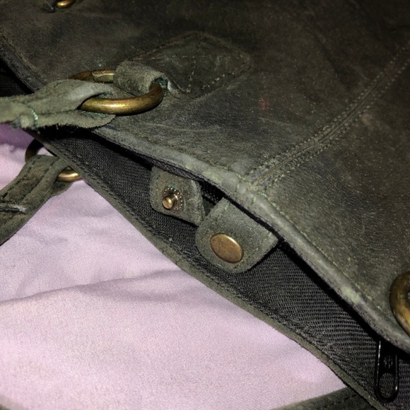 Suede leather handbag w strap & zipper pouches. - Picture 2 of 6